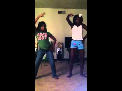 My Lil Cousin Dancin To Motivation ! By Kelly & Wa...