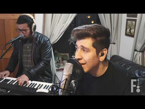 AQUÍ ESTOY COVER