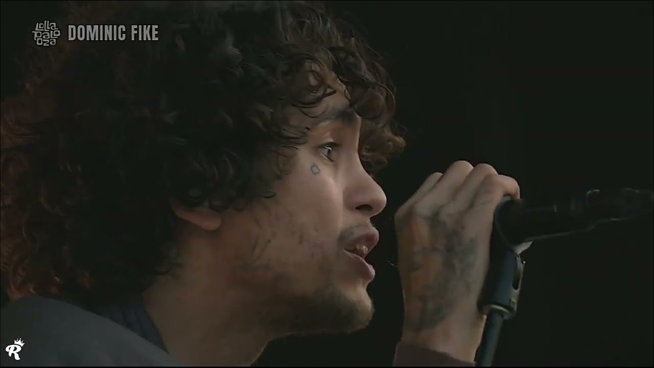 Dominic Fike - Great Pretender Live at Lollapalooza