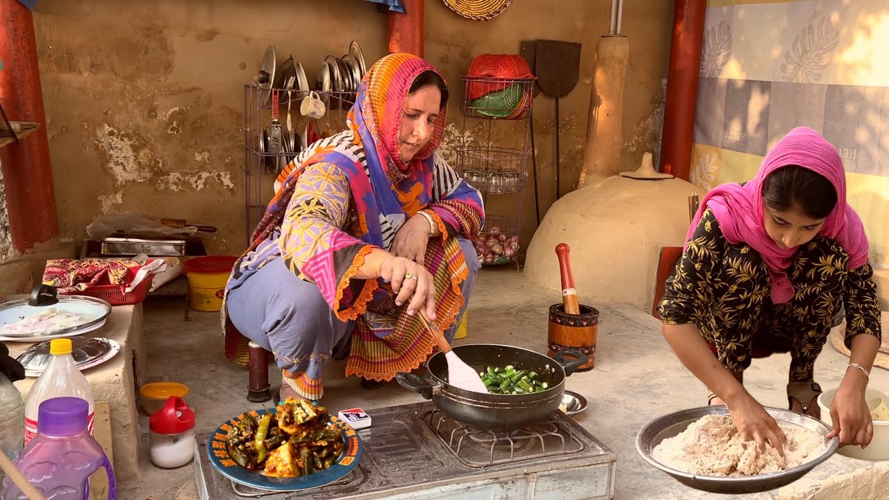 Living in Mud Hous in The Village | Traditional Spice Chicken Okra Tandoori Roti | Village Sham