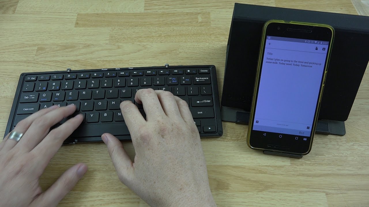 คีย์บอร์ด android 2022 Plugable Portable Bluetooth Folding Keyboard for Android, Windows, and etc!