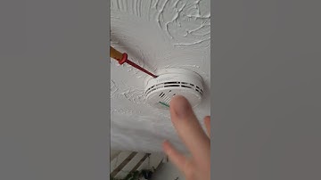 Smoke alarm/detector Model Ei141 removal😉