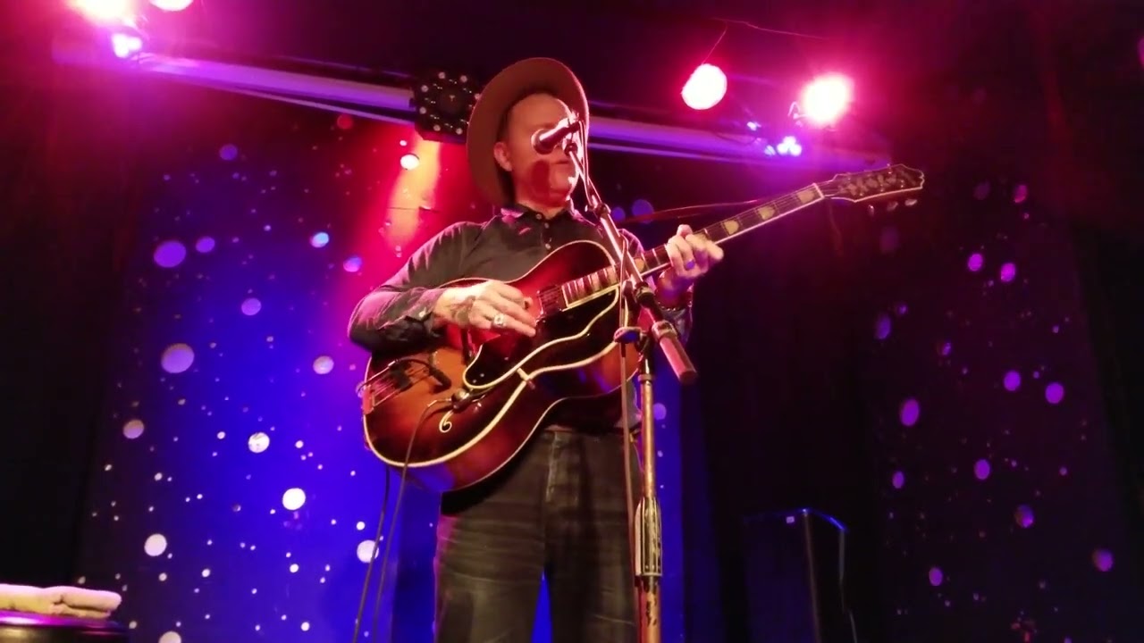 C.W. Stoneking - On a Desert Isle Live @ The Pinhook Durham, NC July 3, 2018