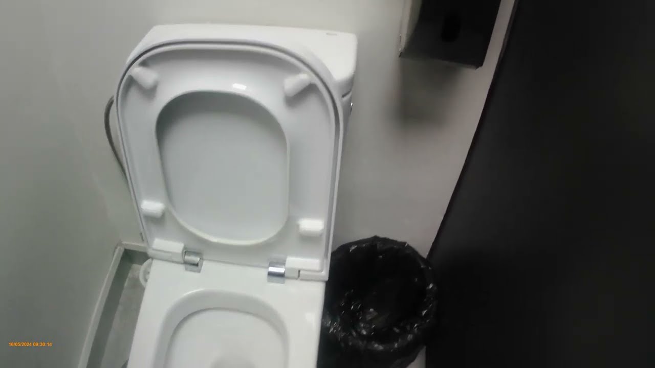 2019 inodoro Roca The Gap Square (izquierdo) y 3 urinarios de Roca