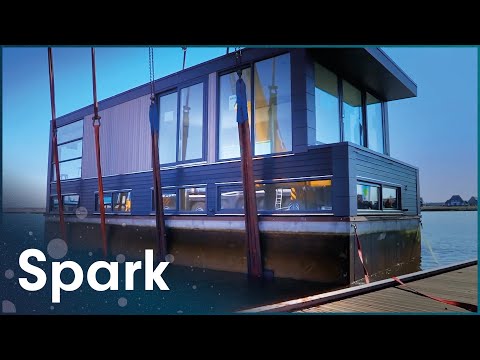 BUILDING AND DELIVERING A LUXURY FLOATING HOME ALONG 70 MILES OF DUTCH CANALS