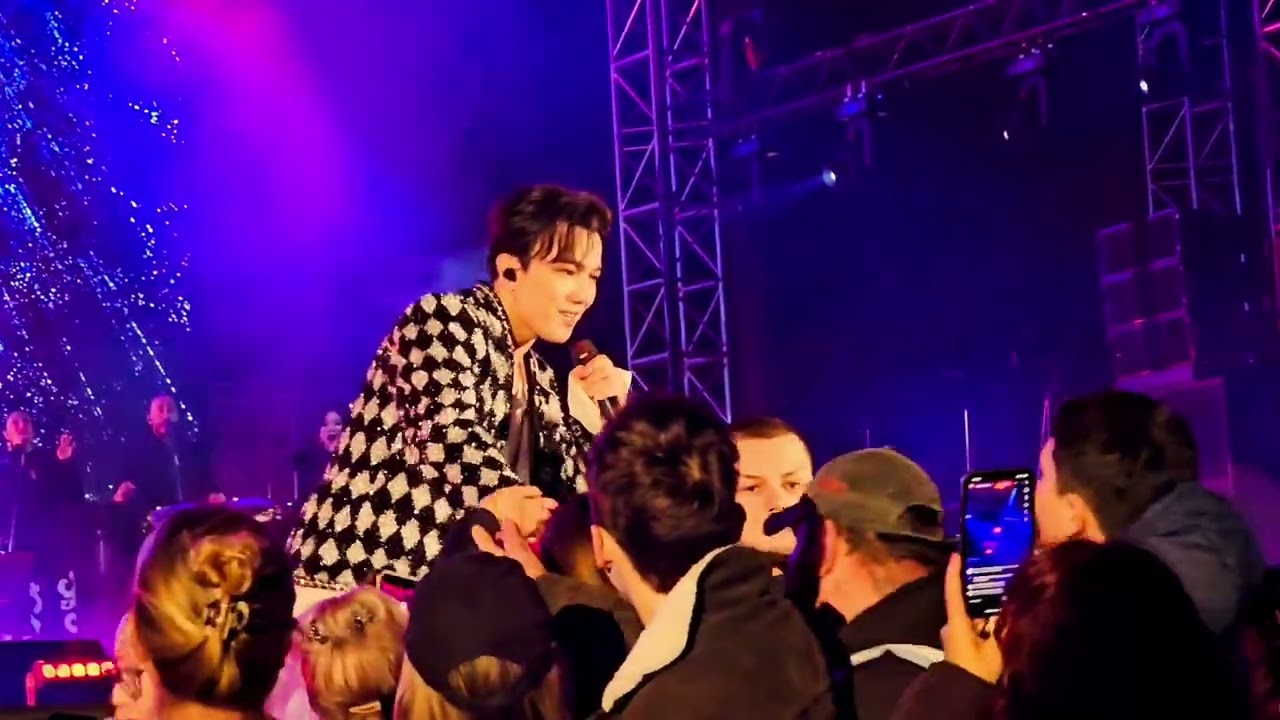 S.O.S d'un terrien en détresse – Dimash Qudaibergen | Stranger Tour | Praga 22.11.2024