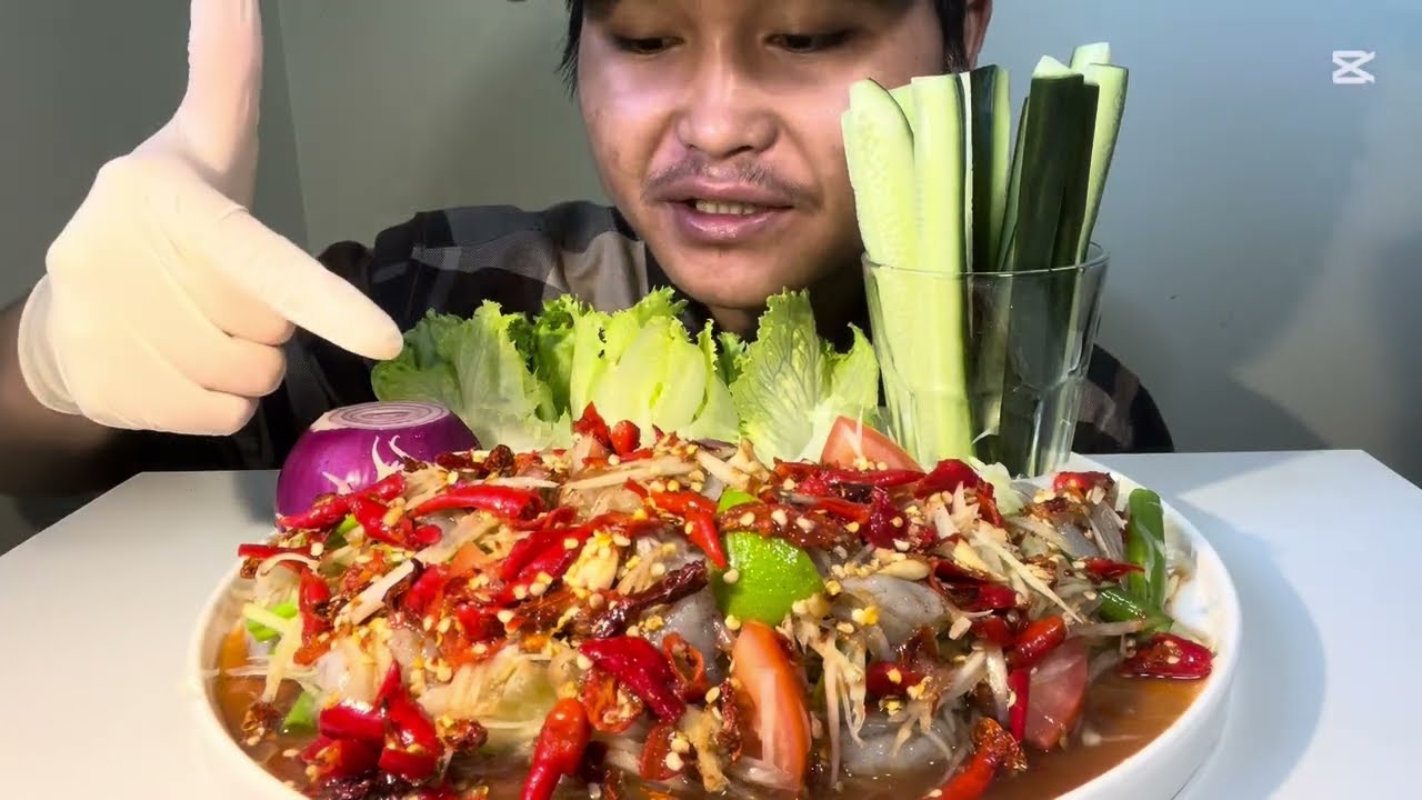 Tôm sống đu đủ sốt thái siêu cay - mukbang | Blich TV 