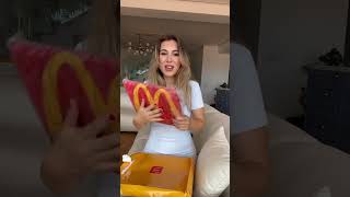 Mcdonaldstan Gelen Gizemli Paketi Açıyorum Değildir