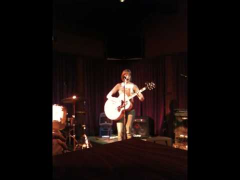 Tara Williamson Sings "Winded" at Coyote's