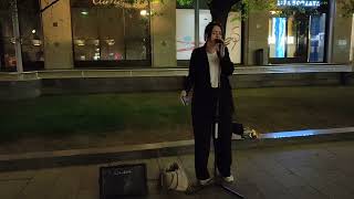 Amy Winehouse - Back To Black - Надежда Ковалёва -  спела #кавер песни на улице Петровка в #Moscow