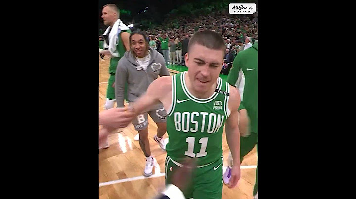HIGHLIGHT: Payton Pritchard drills ANOTHER half court buzzer beater against the Mavs 🤯