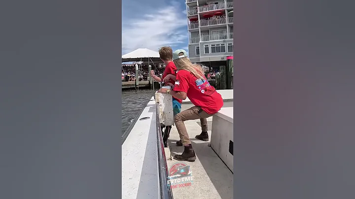 Capt Syd helps young boy Extreme Boat Docking