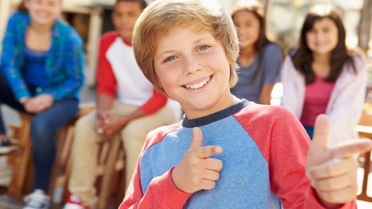 счастливые школьники. подростки увлечения. счастливые подростки. школьники разных возрастов. родители спортсменов.