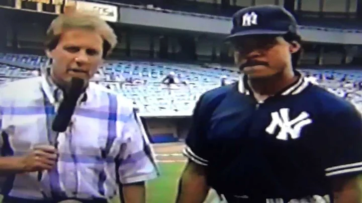 Jesse Barfield Pranked By Smelly Microphone! New Y...