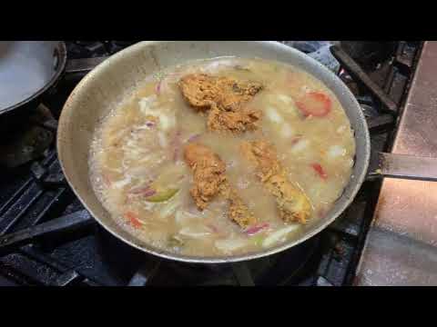 cooking-with-the-blues-ep-83-smothered-popeyes-chicken