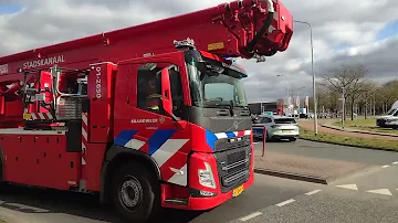 Brandweer Stadskanaal met spoed naar afhijsen in Nieuw-Buinen