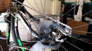 come montare la ruota posteriore della bici - YouTube