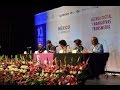 Mesa Redonda &quot;Descentramiento e identidad: de la periferia al centro&quot;