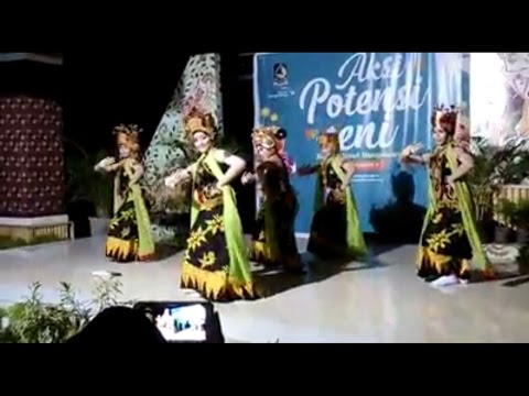 tari-jejer-gandrung-kreasi-saron-smpn-2-tegaldlimo-banyuwangi