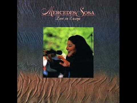 Mercedes Sosa "En vivo en Europa" 02- Entre a mi p...