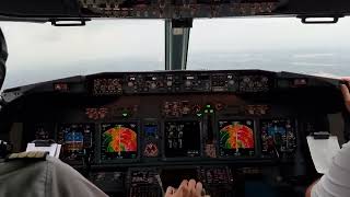 Flyr Boeing 737-800 Cockpit into rainy Oslo
