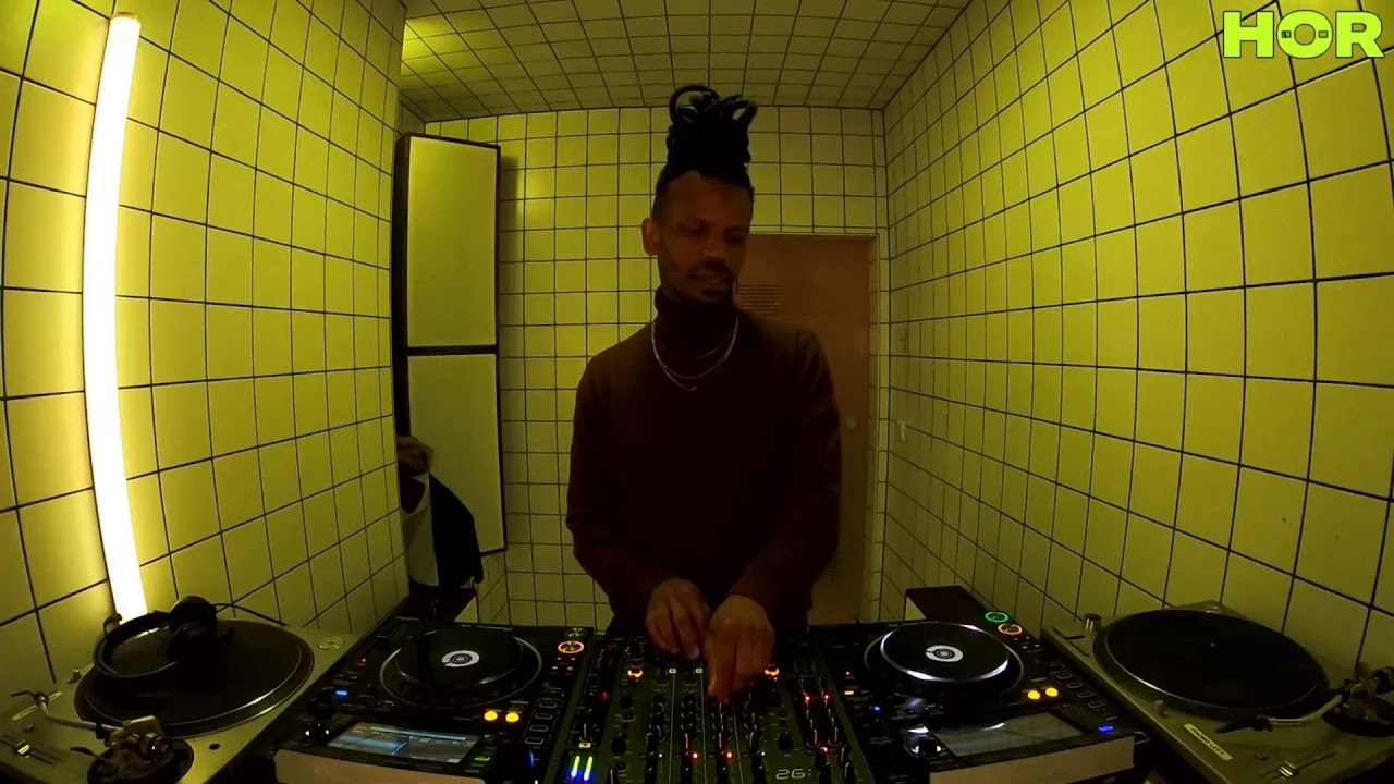 Cacao Records - Floyd Lavine / December 1 / 7pm-8pm