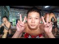 Kem muay thai gym  working elbows  knees with yodvicha