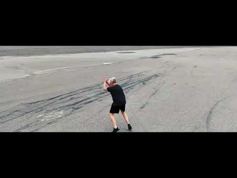 Stående längdhopp med armpendling