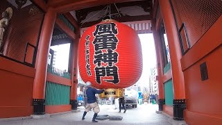 新調された雷門の大ちょうちん