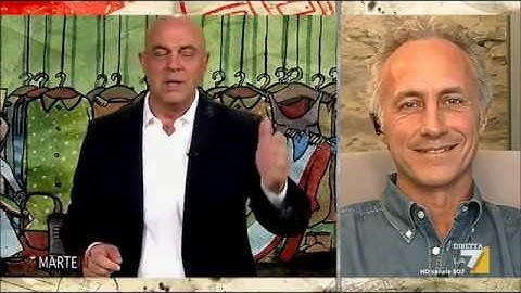 La copertina di Maurizio Crozza: Il Ponte opera per collegare i siciliani con il SÌ al Referendum