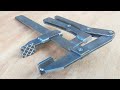 welder's creative idea to make a simple DIY iron clamp vise