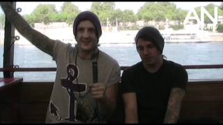 Of Mice & Men Interview - Alternativ News - Paris (2011)