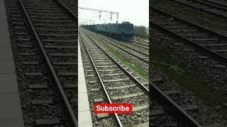 train short vedio WAG-12 super power full injan malgadi loco pilot wait for singnal subscribe