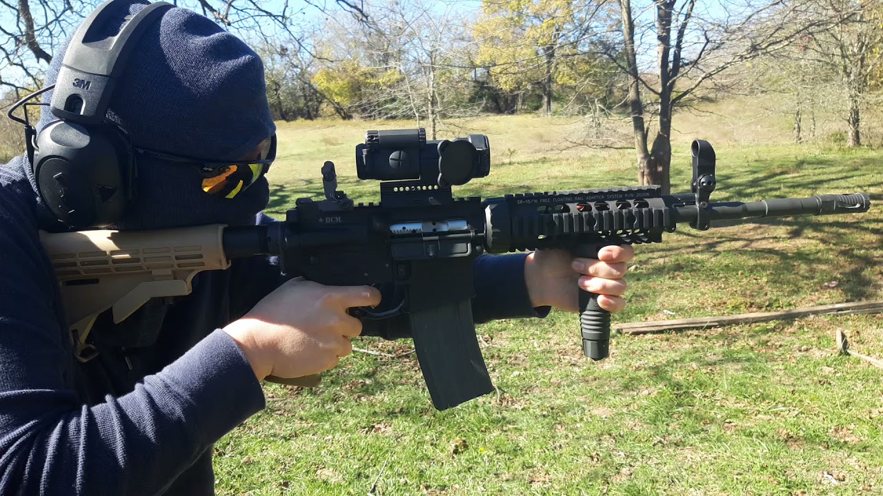 Metal Gear Solid 4 M4 Custom clone build shooting