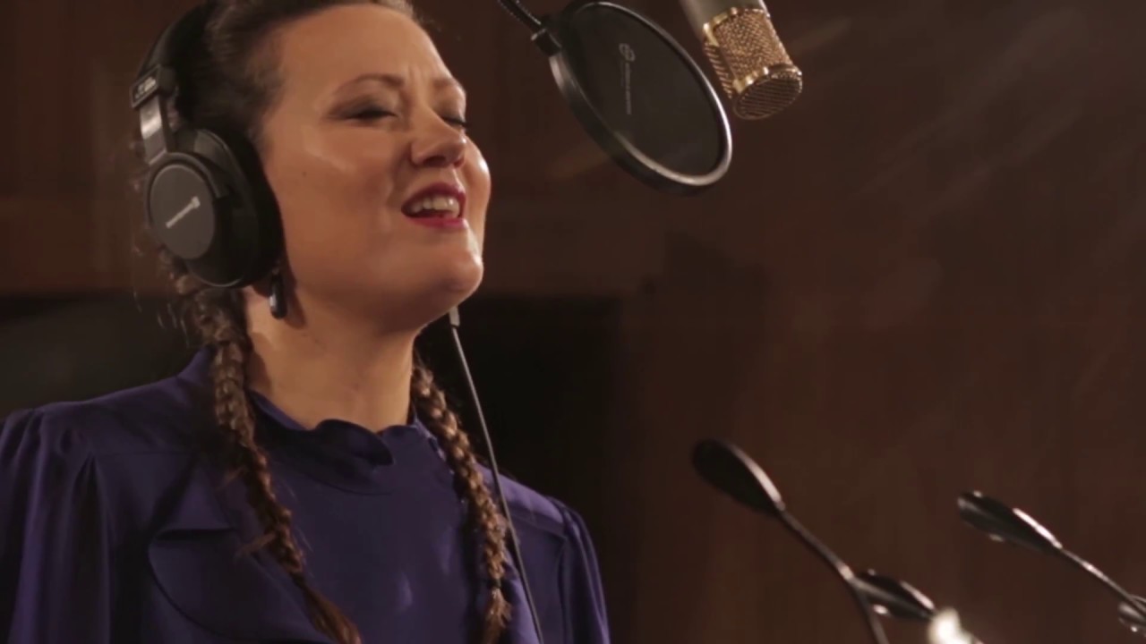 Ver Julie Fuchs - Göttingen (Elles & Barbara) no YouTube Ver Julie Fuchs - Göttingen (Elles & Barbara) no YouTube