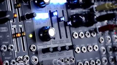 Ambient eurorack /Lifeforms Primary Oscillator/Pico Quant /Black Hole DSP /Minimoog filter
