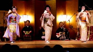 〈Tokyo Geisha 〉白塗り芸者半玉（舞妓）踊り　夜桜祭り　八王子子安神社