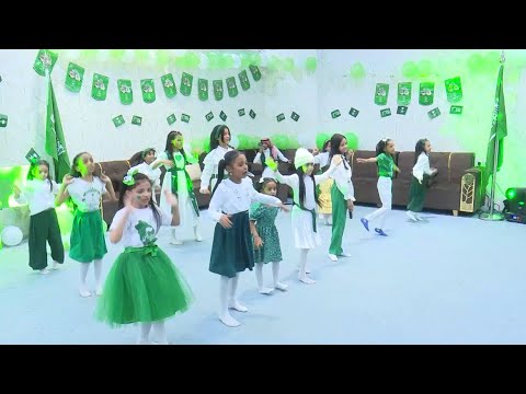 نشيد غاليه يا سعوديه للنجمة زهور جداوي مع الاستعراض