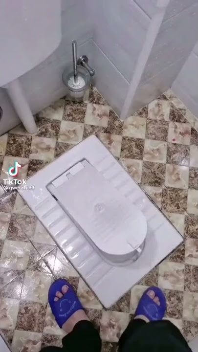 Toilet Jongkok Modern dan Hemat Air