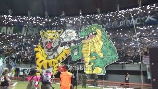 merinding anthem song for pride beradu dgn koreo bonek dan viking stadion gbt sby