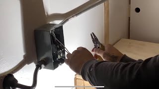 Electrical setup in my cargo trailer. // You’ll need a jumper wire!