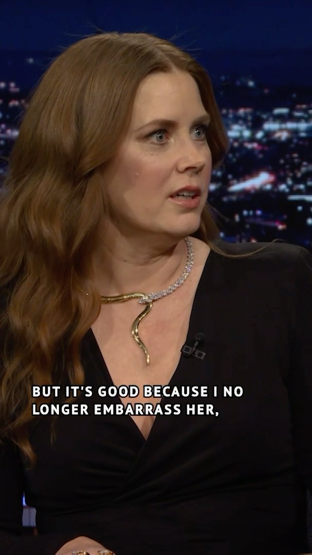 #AmyAdams explains what she’s learned being the mom of a teenager ? #FallonTonight #JimmyFallon