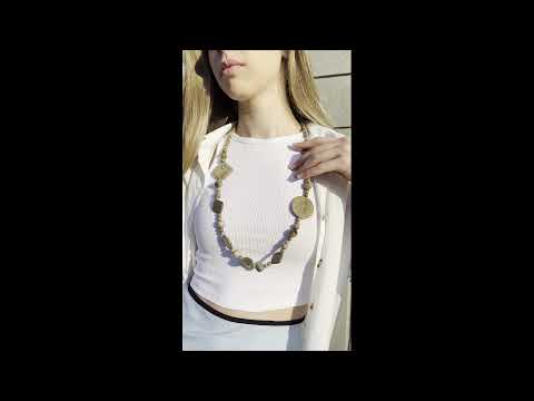 Бусы женские из