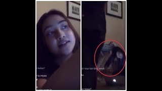 Download Seram ! Tengah Buat Live, Kawan Kat Belakang Histeria Video MP3 Seram ! Tengah Buat Live, Kawan Kat Belakang Histeria