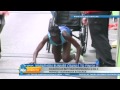 Кенийская бегунья проползла 2 км до финиша на четвереньках