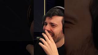 É DENTRO de Todo mundo