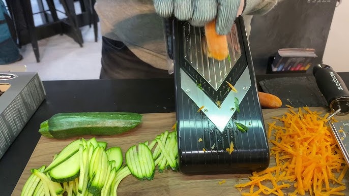 Microplane Adjustable V-Blade Mandoline Slicer