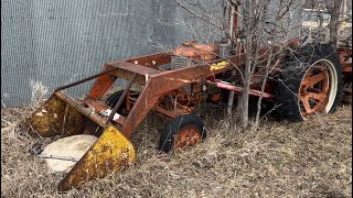 A Case of Bad Judgement! Will it run? 1952 Case DC3 in a Tree!!