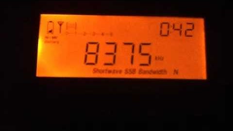V22 - 8375kHz - VERY strong data signal under carrier