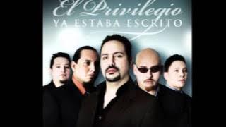 ME ENAMORE DE USTED EL PRIVILEGIO